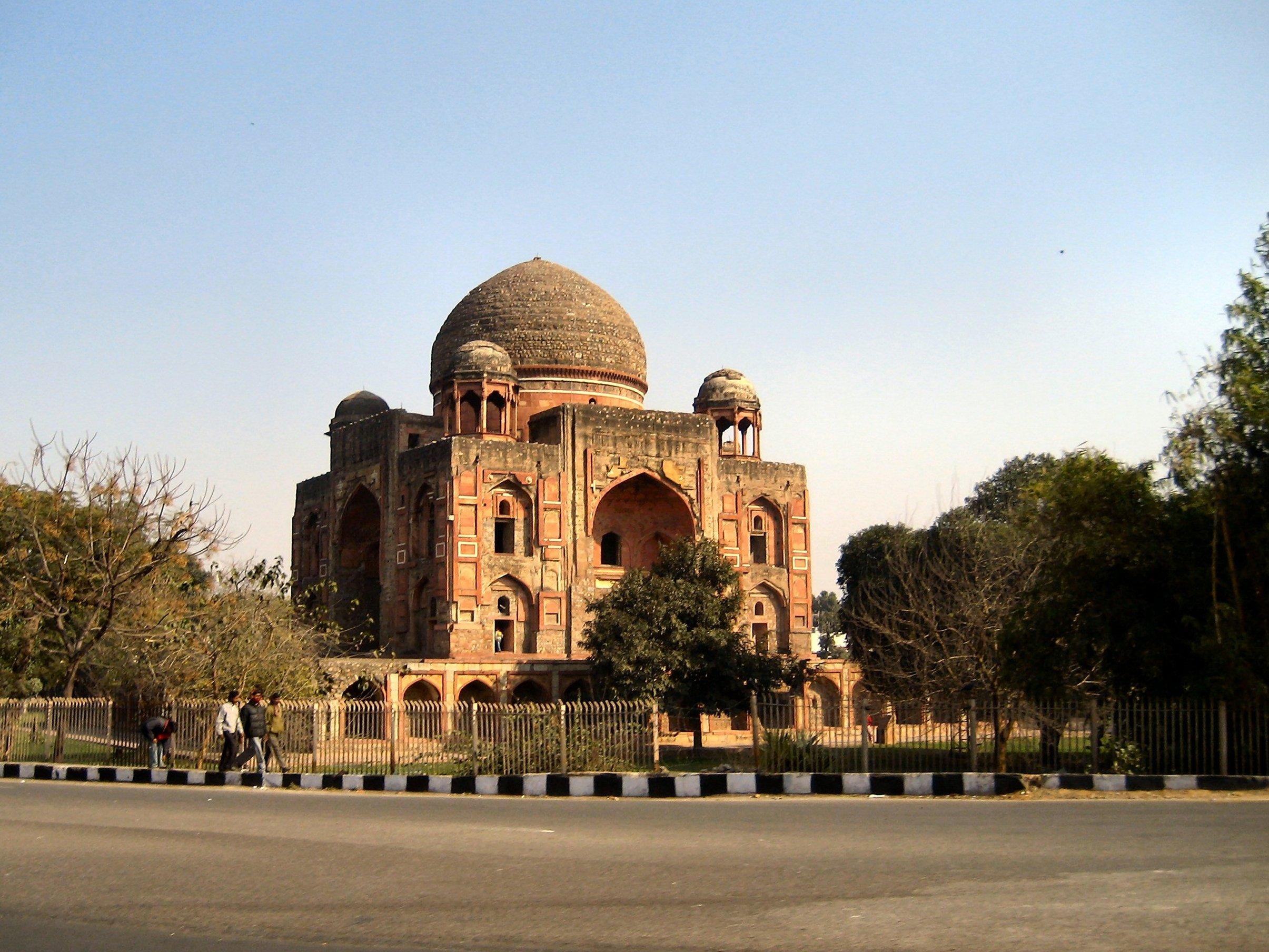 Tomb of Abdul Rahim Khan I Khana
